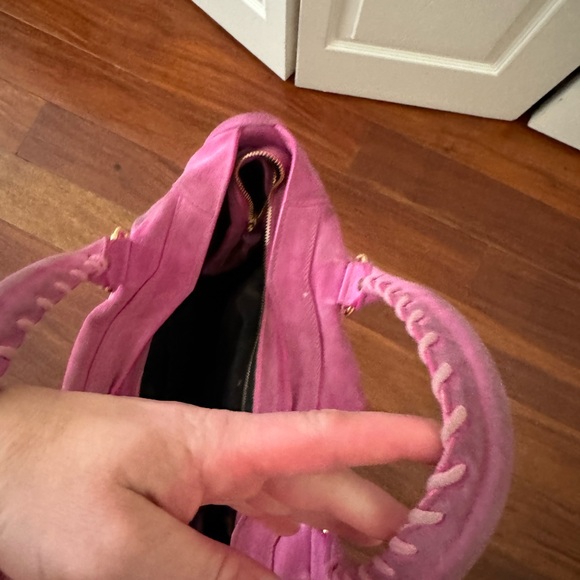 BALENCIAGA PINK SUEDE “RARE BAG” worn but still in good shape …. Authentic - Picture 9 of 12